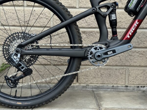 Trek Top Fuel 9.8 GX AXS - Small - Demo