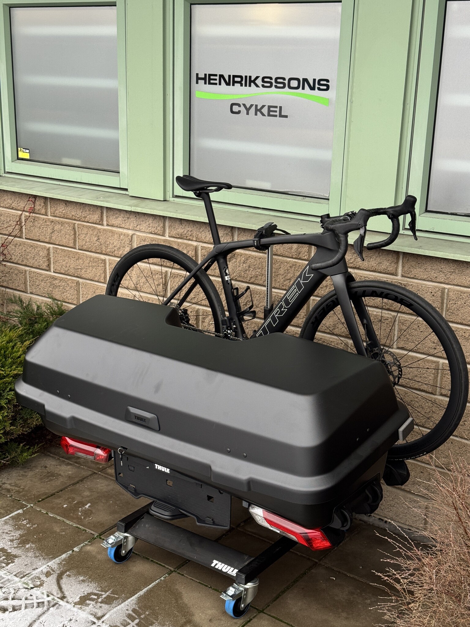 Thule Santu Lastbox för cykelhållare uthyrning - Bild 1