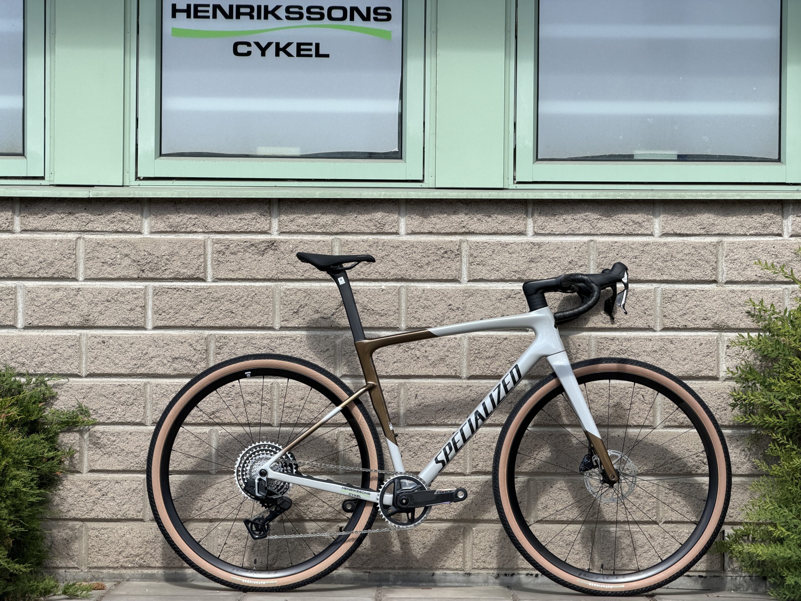 Crux 5 Expert - SRAM Force XPLR - Bild 1