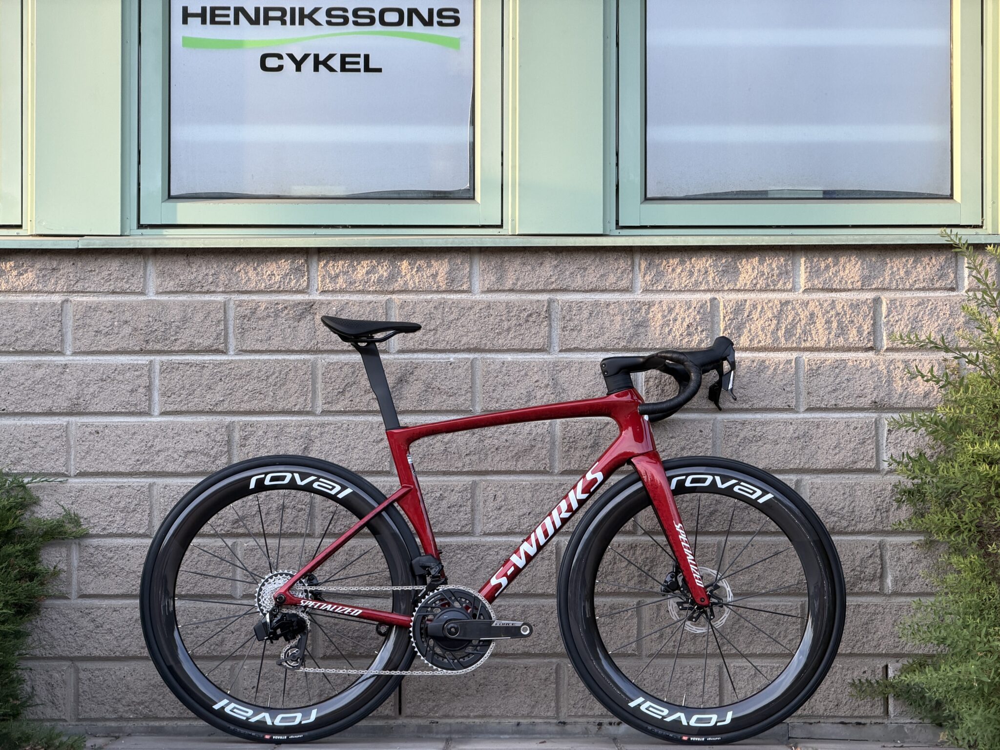 Henrikssons eget S-Works Tarmac SL9-custombygge med SRAM Force och Roval CLX Sprint
